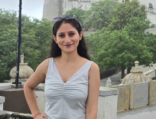 Priya Khandelwal — React Developer at Owebest Technologies